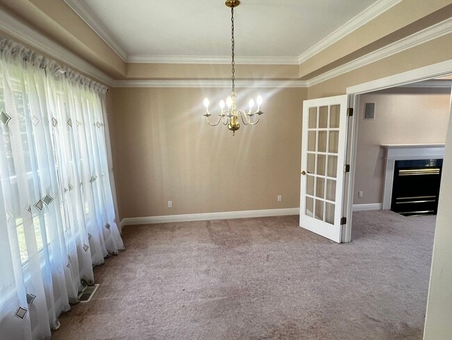 Building Photo - 2708 Bayhill Dr