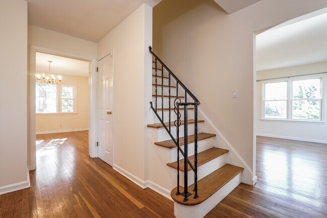 Foto del edificio - 40 Bradford Ave