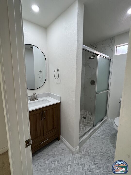 Foto del edificio - 931 Emerson Ave
