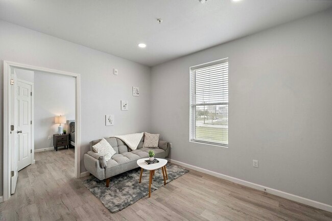 Building Photo - 803 Avenue K