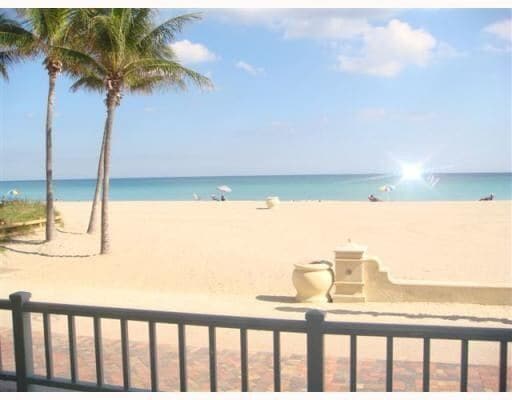 Photo - 201 Van Buren St Apartment