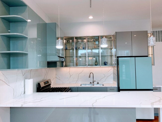 Foto del edificio - 737 W 26th St