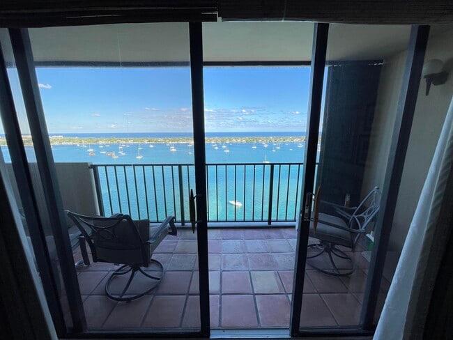 Foto del edificio - 5600 N Flagler Dr