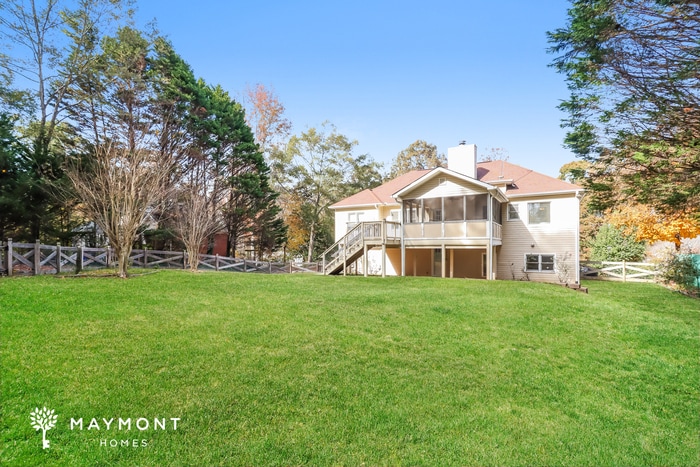 Building Photo - 230 Camden Knoll