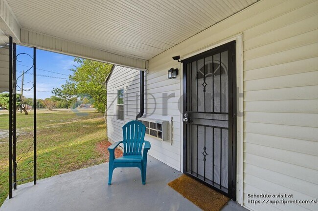 Foto del edificio - 684 Central Ave