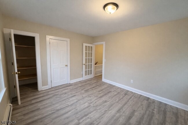 Building Photo - 326 Mercer Ave