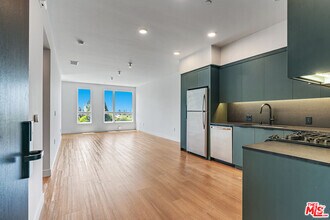 Building Photo - 10601 Washington Blvd