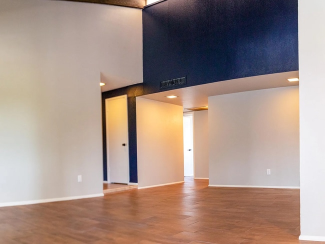 Living Room - 2040 S Rural Rd