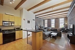 Foto principal - 26 Stillman St