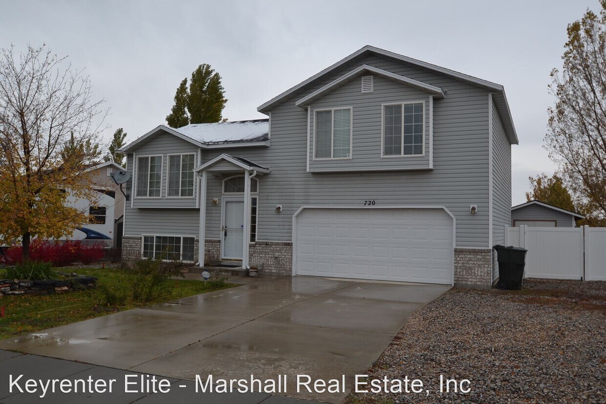 Primary Photo - 3 br, 2 bath House - 720 Fox Run Drive