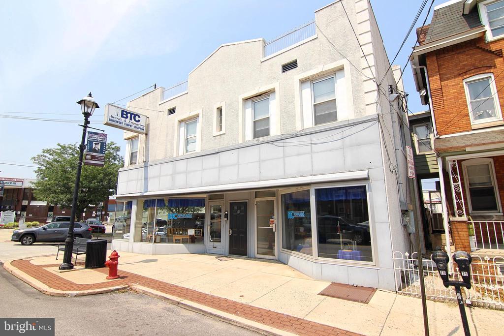Primary Photo - 135 W 4th St