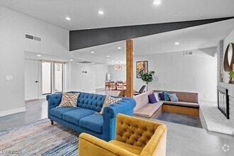 Building Photo - 5335 Pistolera Cir
