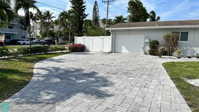 Foto del edificio - 801 SE 14th St