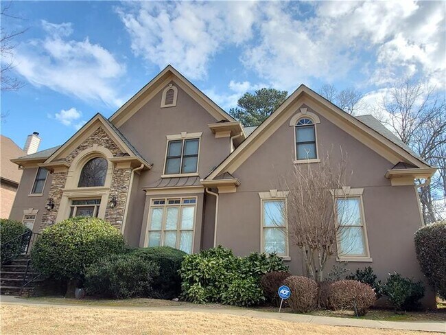 Building Photo - 12175 Magnolia Cir