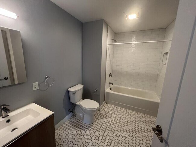 Foto del edificio - 35 S Huntington Ave