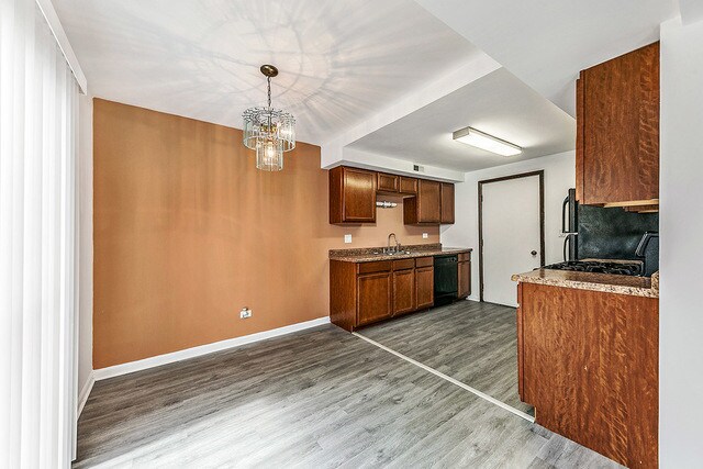 Foto del edificio - 329 Kirkwood Cir