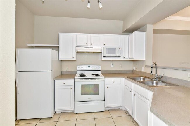 Building Photo - 5550 Pga Blvd