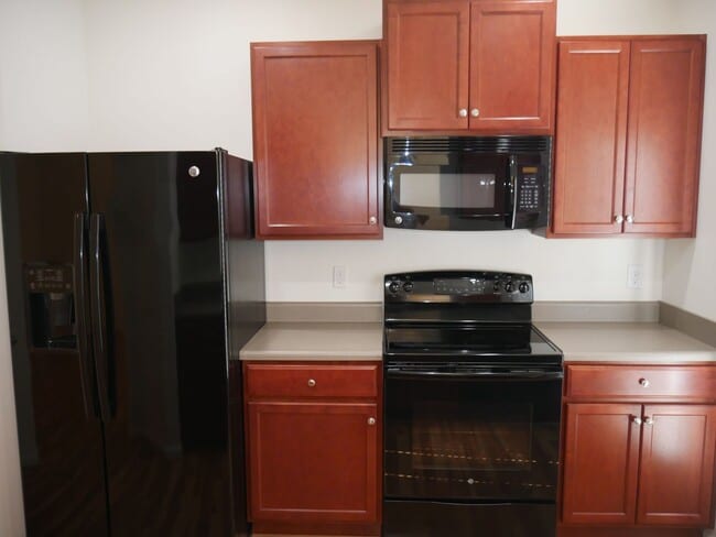 Foto del edificio - 2446 Hartfield Cir