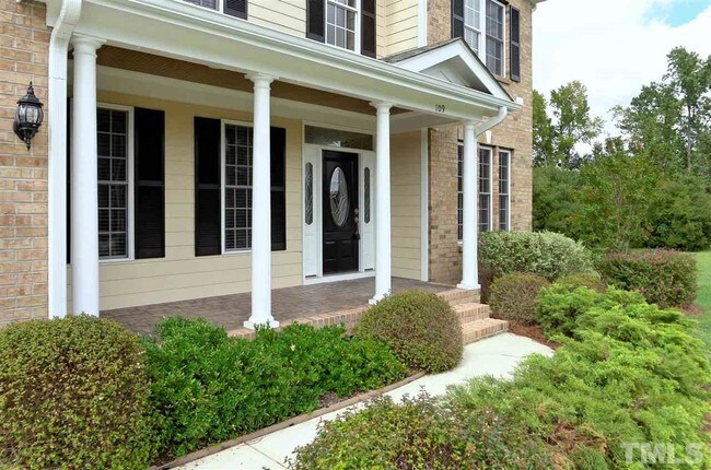 Building Photo - 109 Lake Point Dr
