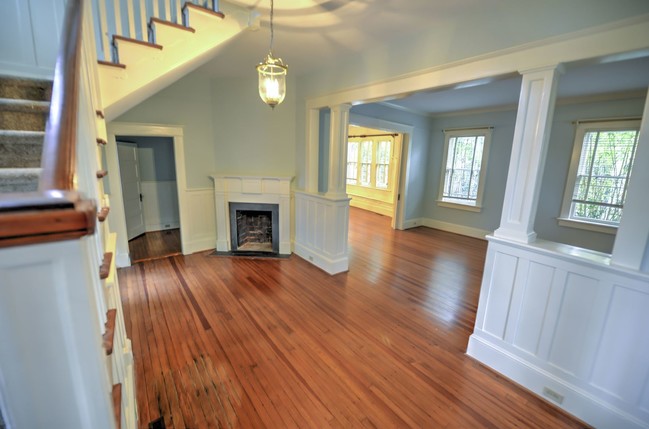 Building Photo - 3 br, 3.5 bath House - 173 Tradd Street