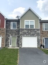 Building Photo - 212 Meriweather Dr