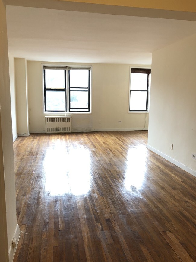 Foto del edificio - 315 Ovington Ave