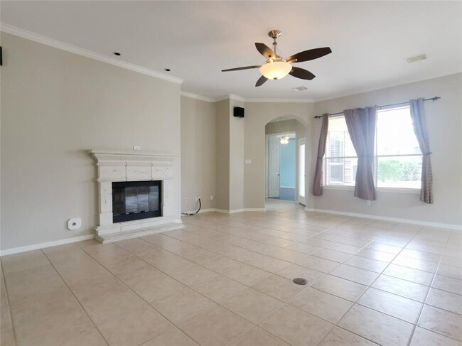 Foto del edificio - 2911 Weatherford Ct