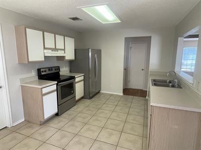 Building Photo - 121 Wild Buffalo Dr