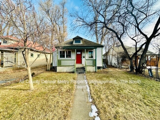 Building Photo - 2820 S Acoma St