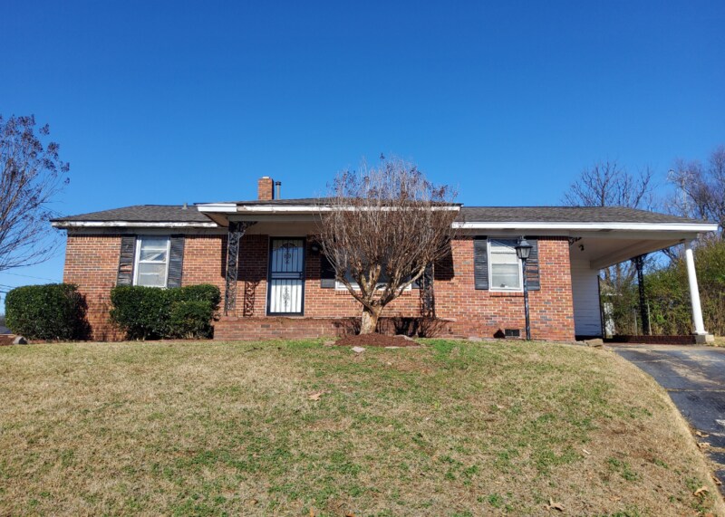 Primary Photo - 2400 Perry Cove