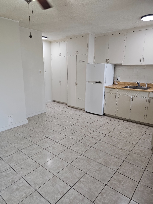 Photo - 809 Kinau St Apartment