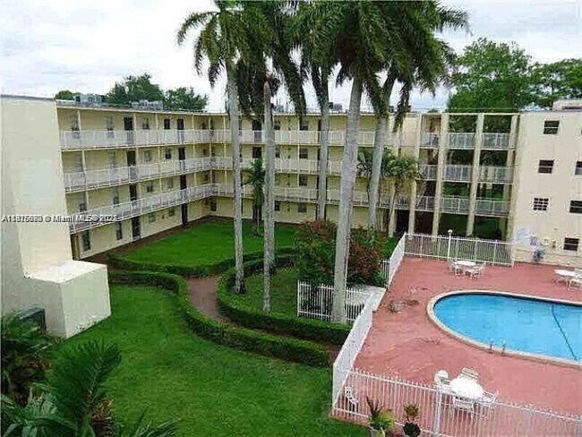 Foto del edificio - 2800 NW 56th Ave