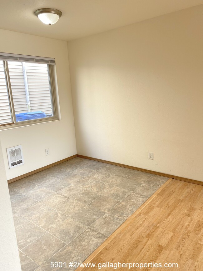 5901 #2-Dining Area - 5901 20th Ave NW