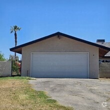 Building Photo - 2300 Pinon Springs Cir