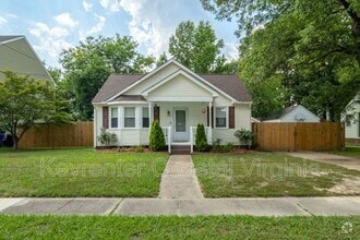Building Photo - 821 Oak Ave