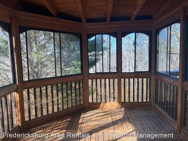 Building Photo - 2 br, 2.5 bath House - 4700 Turnberry Drive