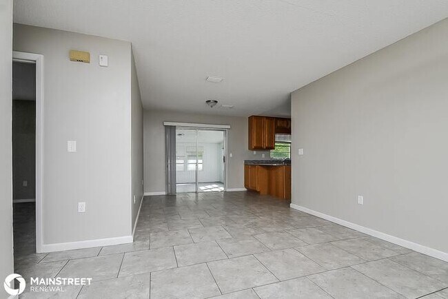 Foto del edificio - 1660 Crystalview Trail, Lakeland, FL 33801