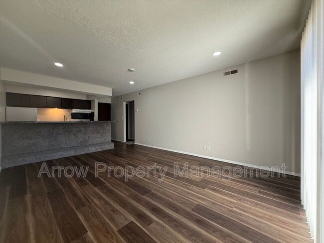 Building Photo - 649 S 18th St