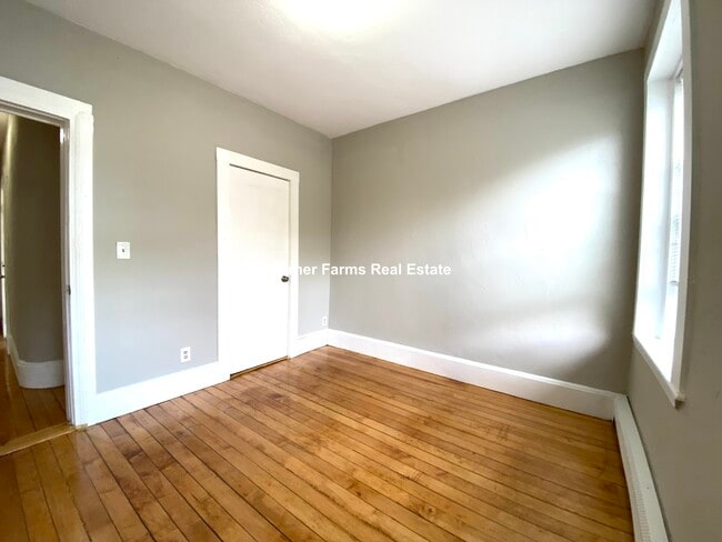 Building Photo - 270 Bowdoin St