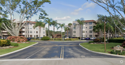 Apartments On Pine Island Road