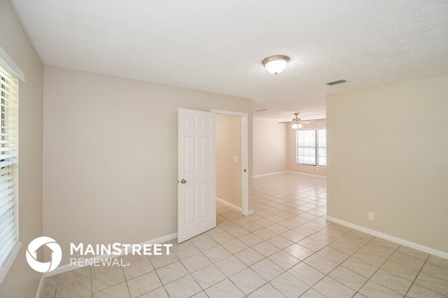 Building Photo - 1061 Grove Park Dr