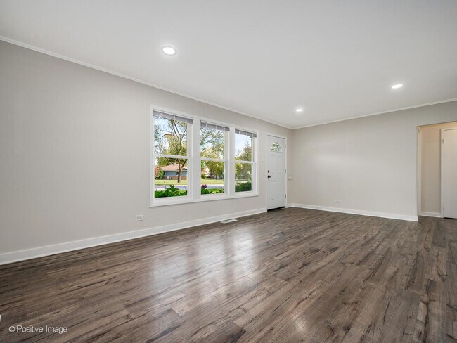 Foto del edificio - 353 Blackhawk Dr