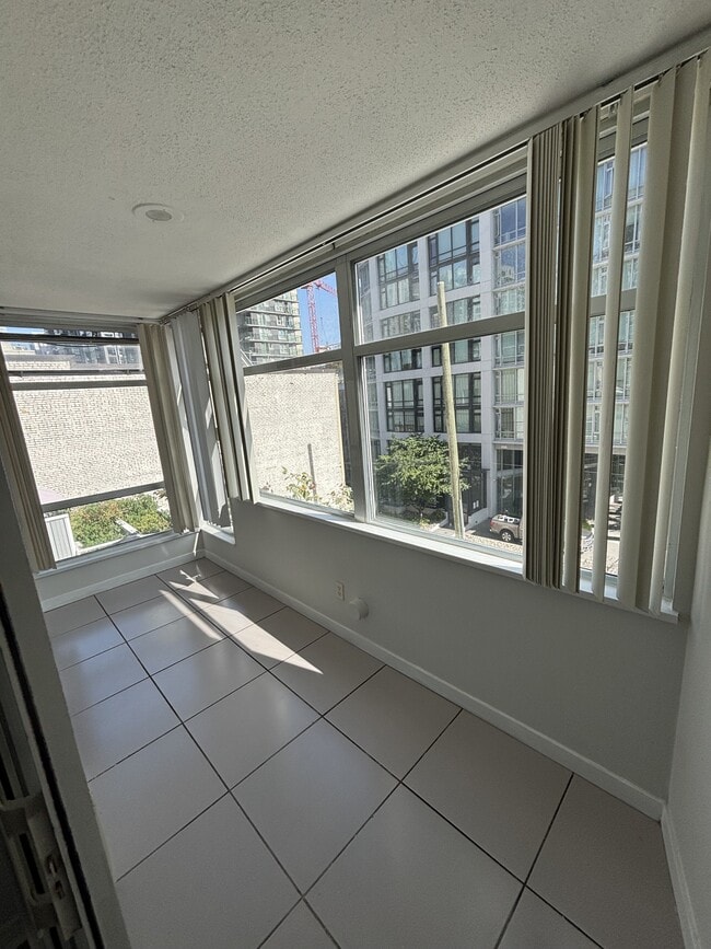 Photo du bâtiment - 1278 Granville St