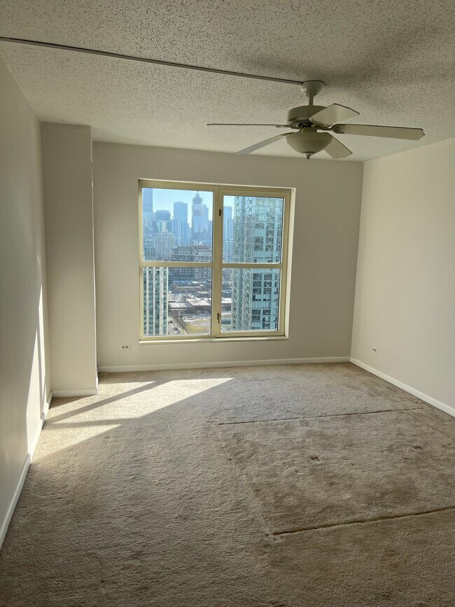 Foto del edificio - 1212 N La Salle Dr