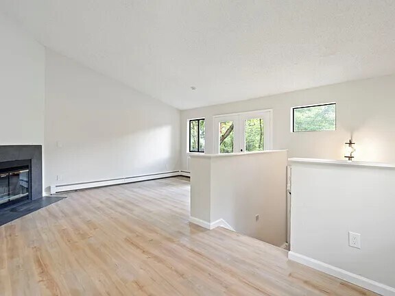 Foto del edificio - 38 Meadowlark Ln