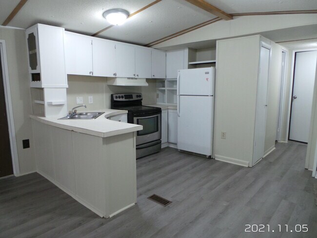 Building Photo - 100 Blue Gill Loop
