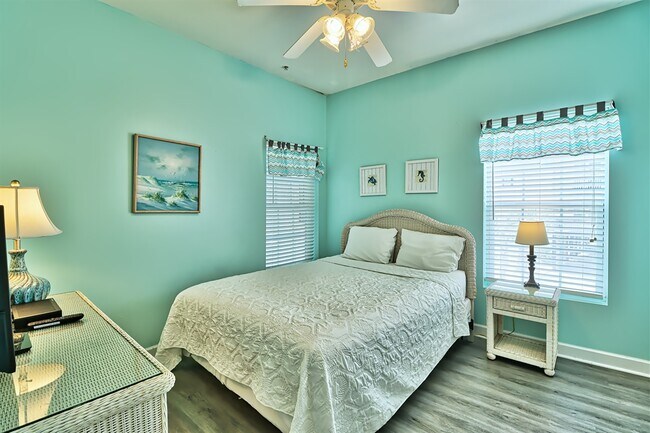 Foto del edificio - 3401 N Ocean Blvd