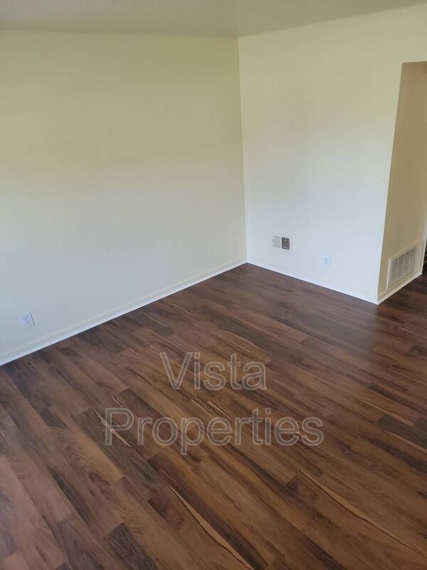 Foto del edificio - 4215 Norene Ln