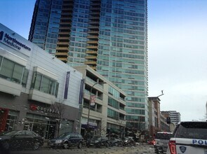 Building Photo - 1720 Maple Ave