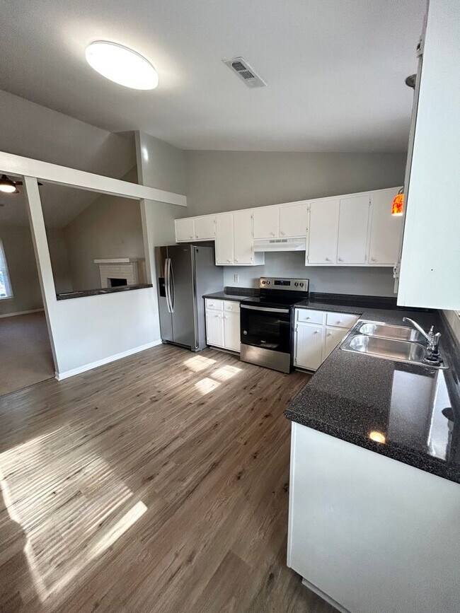 Foto del edificio - Welcome to Village Cedars!